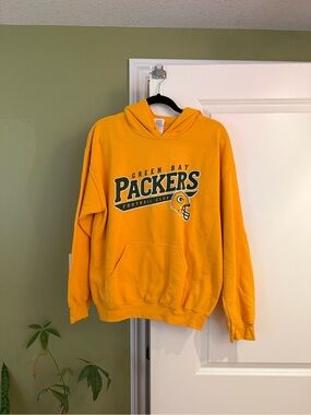 Green Bay Packers Gold Graphic Football Hoodie M